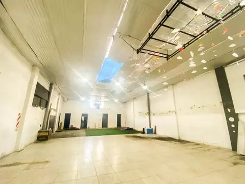 VENTA GALPÓN OFICINAS SALÓN LANUS ESTE