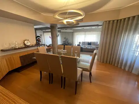 Departamento en Venta con 2 cocheras