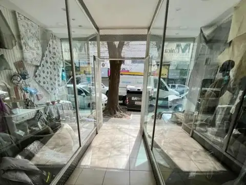 Local en Venta en Villa del Parque, USD 730.000