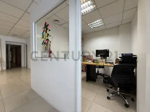 VENTA OFICINA 4 AMBIENTES EN SAN NICOLAS