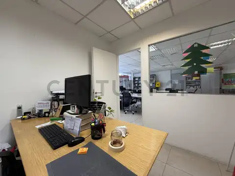 Teniente General Juan Domingo Peron 1600, Piso 5