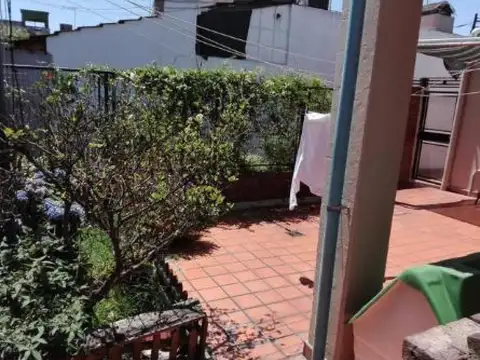 Depto Tipo Casa en Venta de 3 dormitorios