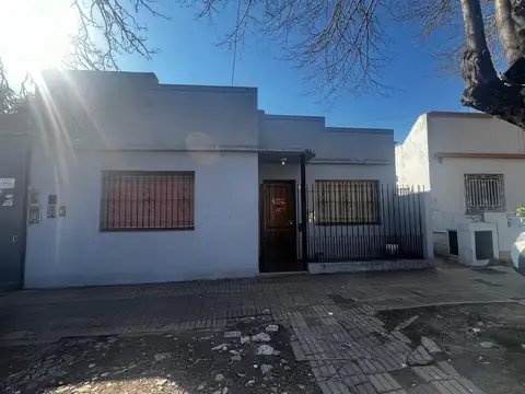 Venta casa multifamiliar parque Lomas de Zamora aptocrédito