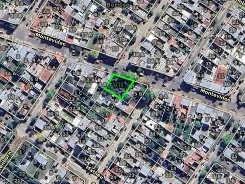 Avenida Montevideo e/ 27 y 28