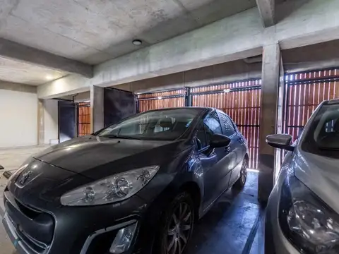 VENTA COCHERA INDEPENDIENTE VILLA URQUIZA