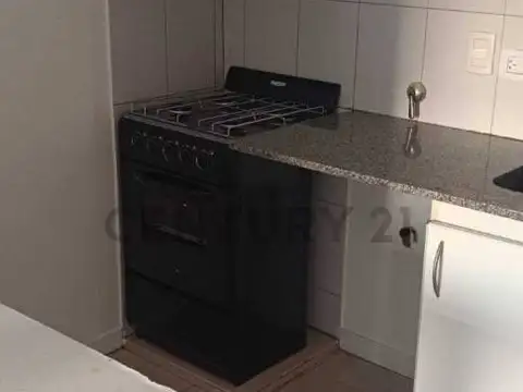 General Hornos 2700, Piso 0