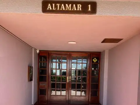 SE VENDE DEPARTAMENTO DE AMBIENTE Y MEDIO