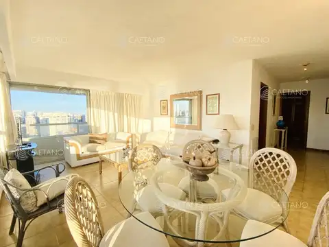 Departamento 4 ambientes con 3 baños