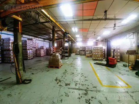 Depósito en Venta en  Caseros