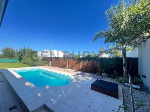 Quinta en Venta Barrio Semi Cerrado El Remanzo