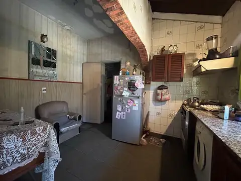 Casa en Venta con 3 cocheras