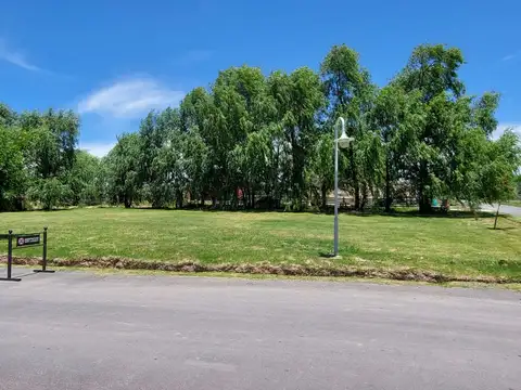 EXCELENTE LOTE EN VENTA DE 826m2 CON VISTA AL BOSQUE EN BARRIO SANTA ISABEL ETAPA 2