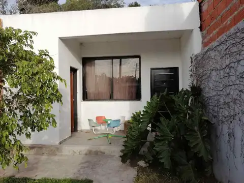 CASA 3 AMBIENTES  VENTA MONTE GRANDE BIEN UBICADA