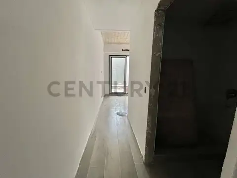VENTA DEPARTAMENTO 4 AMBIENTES EN FLORES CON PATIO PROPIO Y PARRILLA - A ESTRENAR