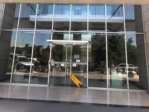 Oficina en Alquiler en Pilar, $ 717.000