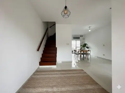 Dúplex 4 amb c/cochera APTO CRÉDITO, Monte Grande