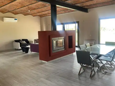 Casa en Venta en Chacras De La Cruz, USD 370.000