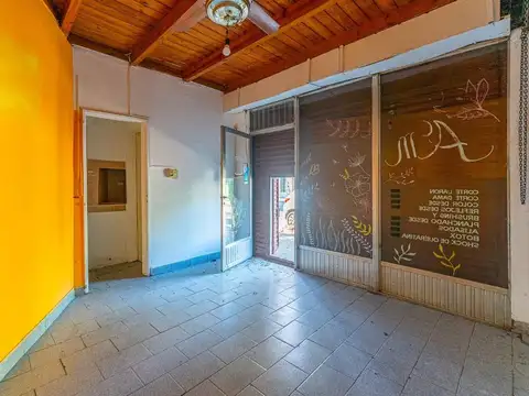 Venta galpon Arroyito con local al frente