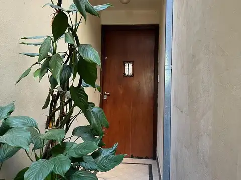 Depto Tipo Casa en Venta en Parque Chacabuco, USD 119.900