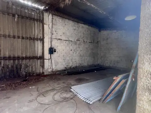 Galpon en Venta 9  mts Frente