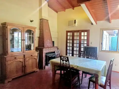 Avenida Julio A. Roca 1900