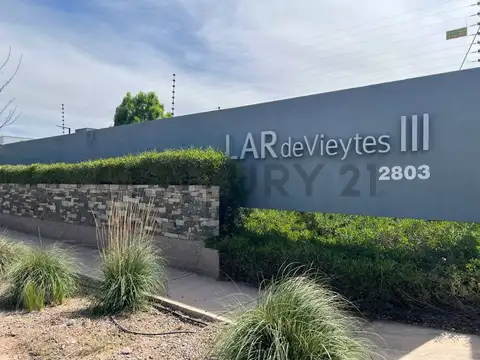 Venta de casa a estrenar en barrio privado Lar de Vieytes III