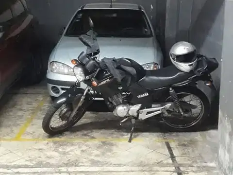 COCHERA EN VENTA- MONTEVIDEO Y BME. MITRE