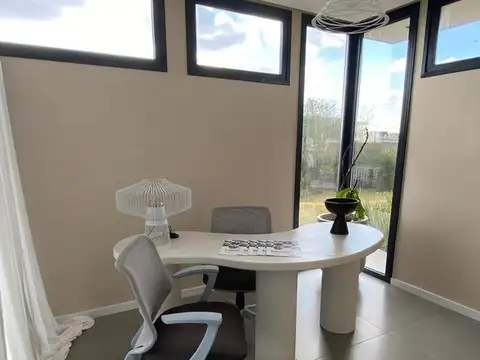 Casa 6 ambientes con 3 baños