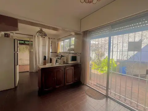 VENTA CASA CARRASCO NORTE 4 DORMITORIOS PARRILLERO