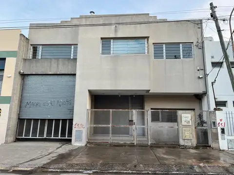 Galpón Zona Industrial- 1.100 m2.- Excelente estado