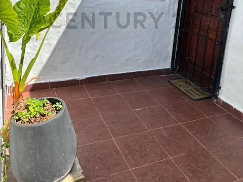 Departamento en Venta en San Isidro Vias / Rolon, USD 120.000