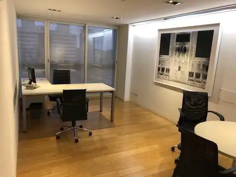 Oficina en Venta con 5 cocheras