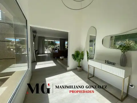 Casa en Alquiler Temporal con 1 cochera