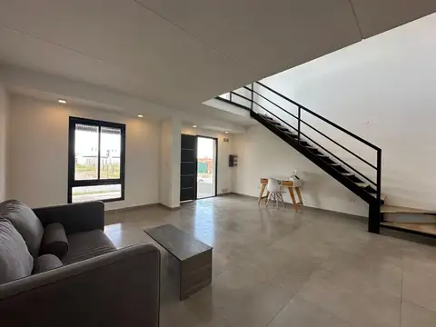 Casa 3 ambientes con 2 baños