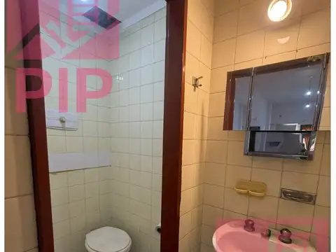 Casa 2 ambientes con 1 baño