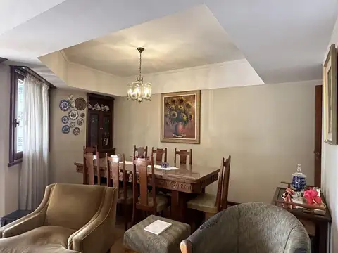 Mitre al 1800, entre Rivadavia y Belgrano