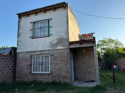 Lote comercial - 956m²  en L con salida a dos calles