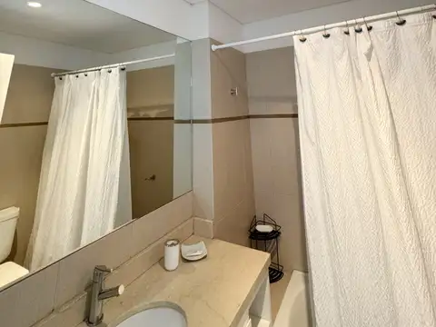 Departamento en Alquiler con 1 cocheras