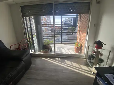 DIVINO SEMIPISO en venta en Parque Centenario FRENTE LUZ/SOL COCHERA