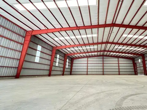 Alquiler Excelente Nave Industrial 1380m2 Parque Industrial Platanos