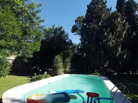 CASA LOTE 900M2 PILETA-BARRIO LOS INDIOS-ROLDAN