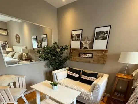 Pacheco De Melo 1900, Piso 5