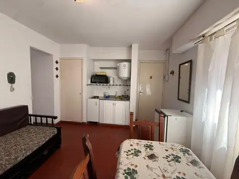 Departamento 2 ambientes con 1 baño