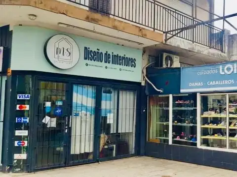 Local en Venta en Villa Luzuriaga, USD 298.000