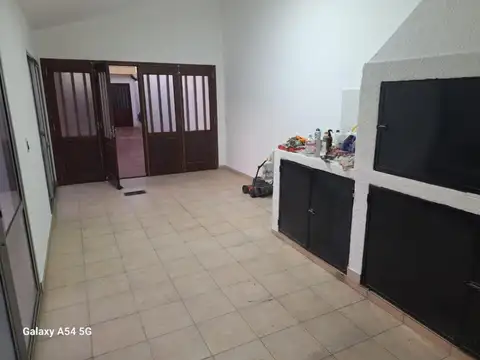 Juan B. Justo 991 e/ José Manuel Estrada y Doctor Carlos Gaudard