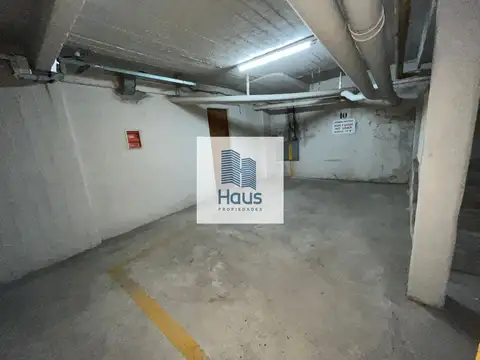 Cochera y Baulera en venta - Italia 1500