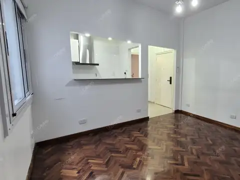 Carlos Pellegrini  20