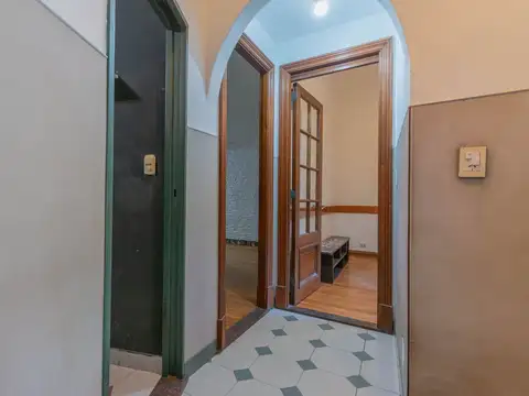 Depto Tipo Casa en Venta en Almagro, USD 200.000