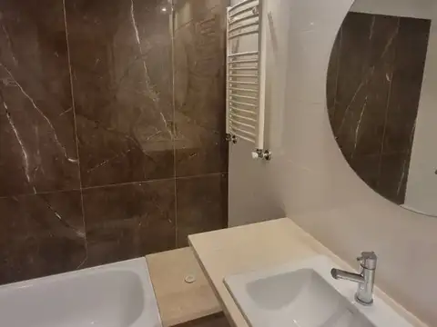 Departamento en Alquiler con 1 cocheras