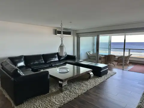 Departamento en Venta en Playa Brava, USD 840.000
